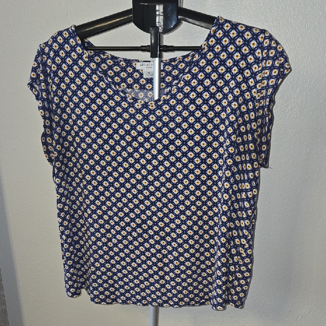 Liz Claiborne Navy And Cream Geometric Blouse